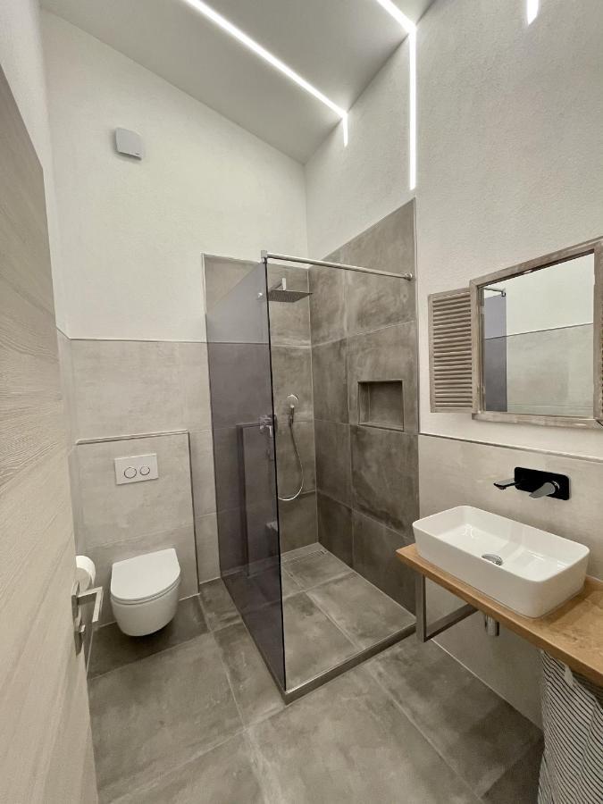 Lambda Holiday Apartments Jesenice  Bagian luar foto