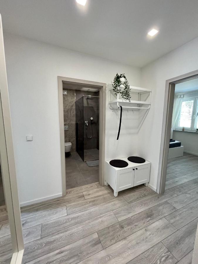 Lambda Holiday Apartments Jesenice  Bagian luar foto