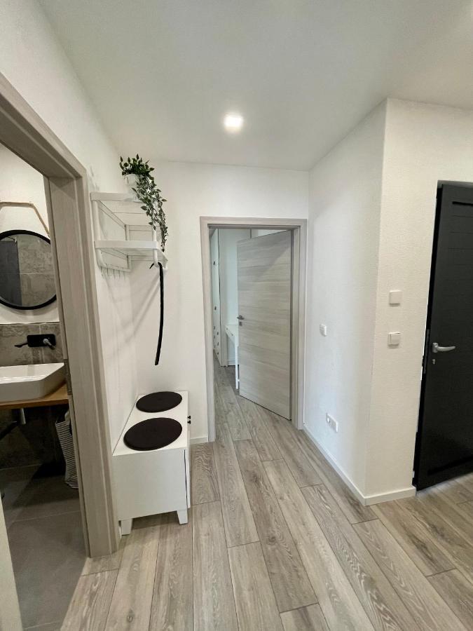 Lambda Holiday Apartments Jesenice  Bagian luar foto