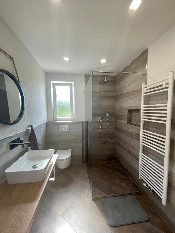 Lambda Holiday Apartments Jesenice  Bagian luar foto